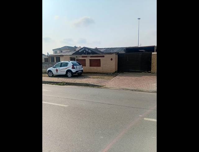 2 BEDROOM HOUSE FOR SALE IN EMDENI